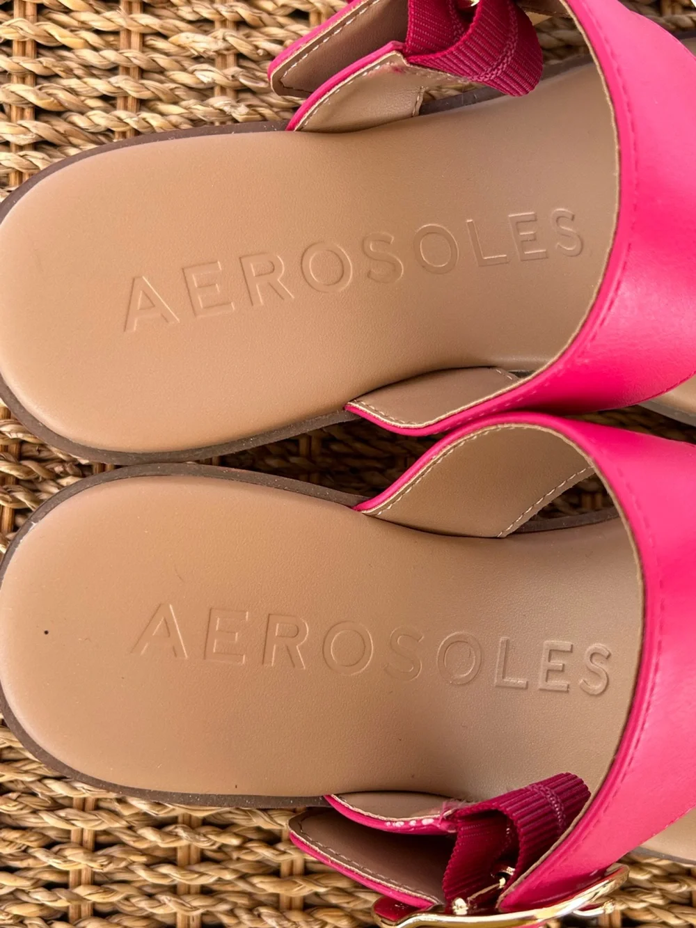 AEROSOLES brand women’s